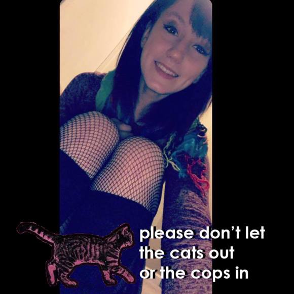 Meet your Posher, Brooke - Picture 1 of 1